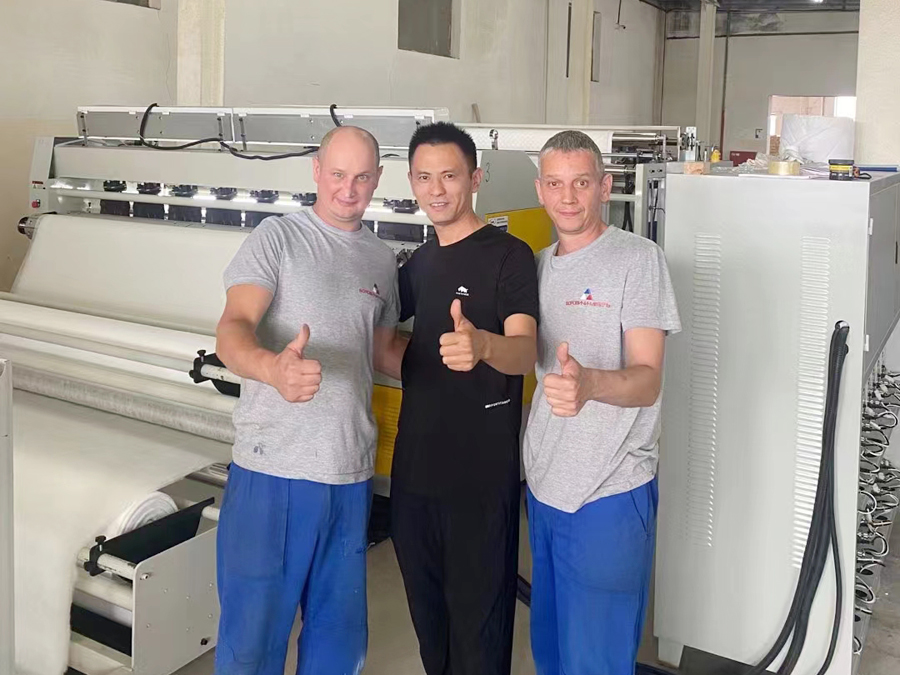 葡萄牙客戶購買超聲波縫綻機(jī)